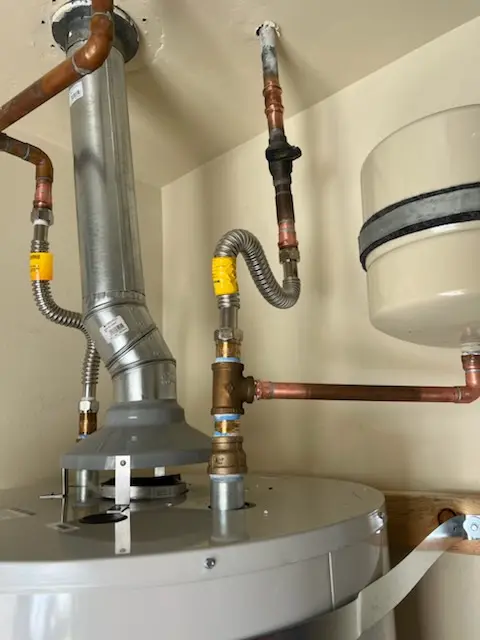 Water heater installation and plumbing repair in Havenswood